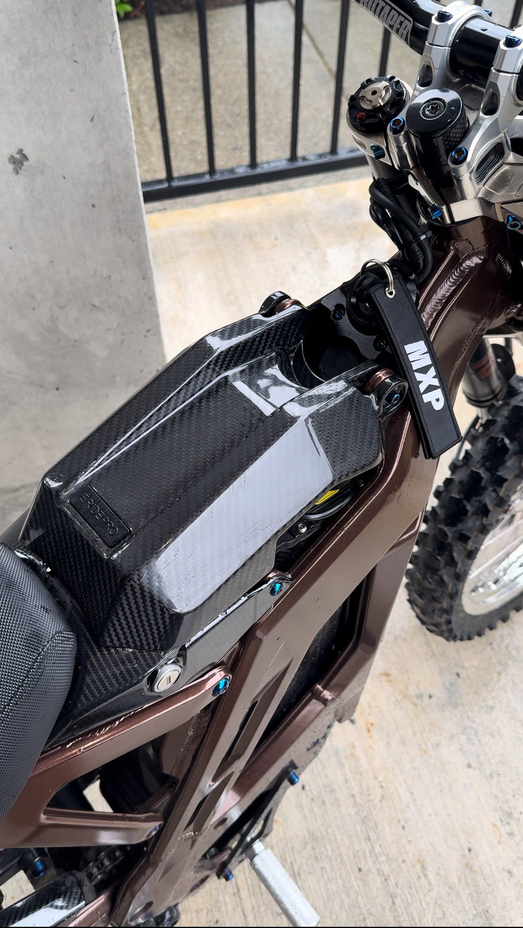 Eride pro Real carbon fiber battery lid upgrade