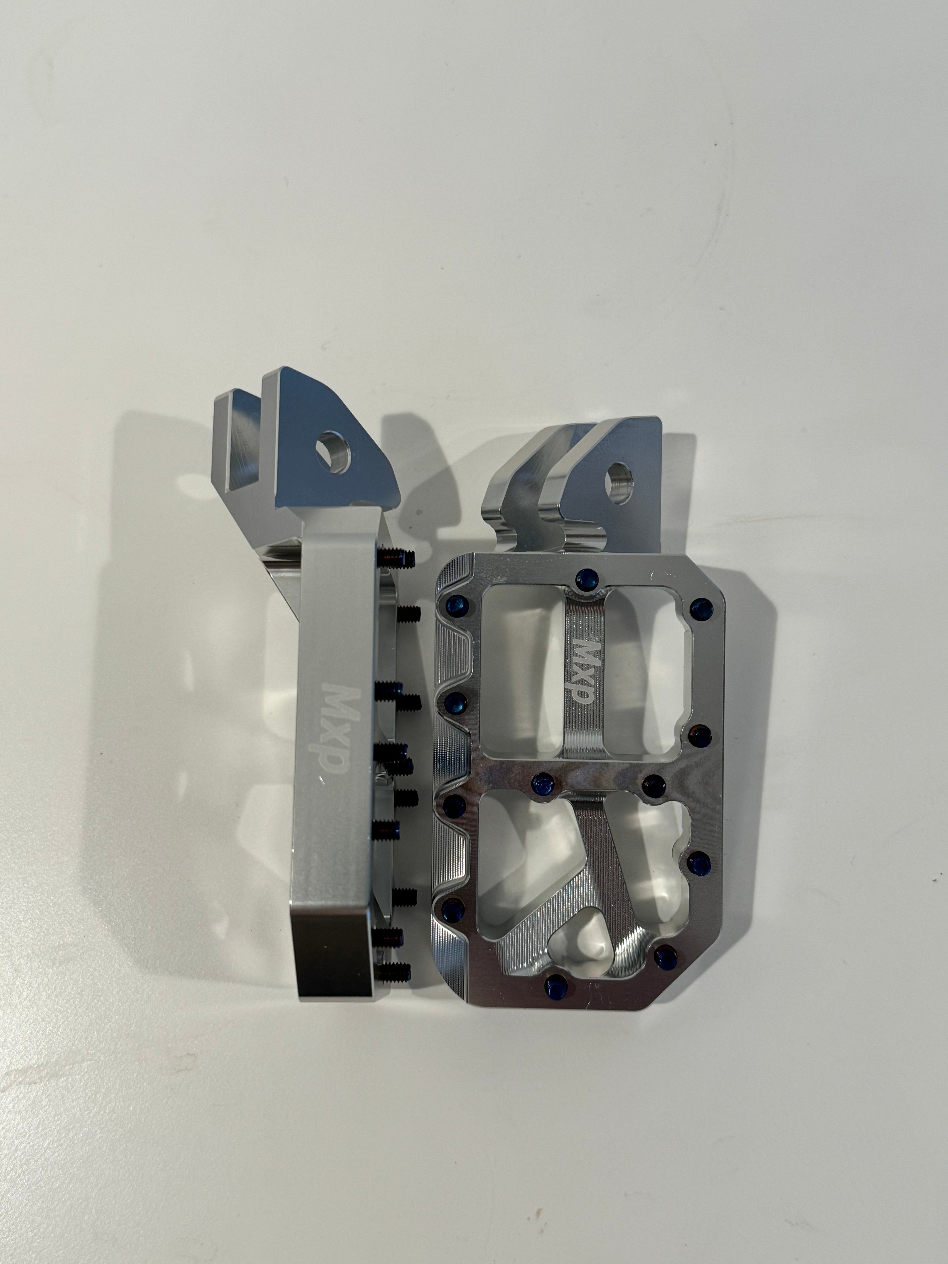 Silver Wide Foot Pegs