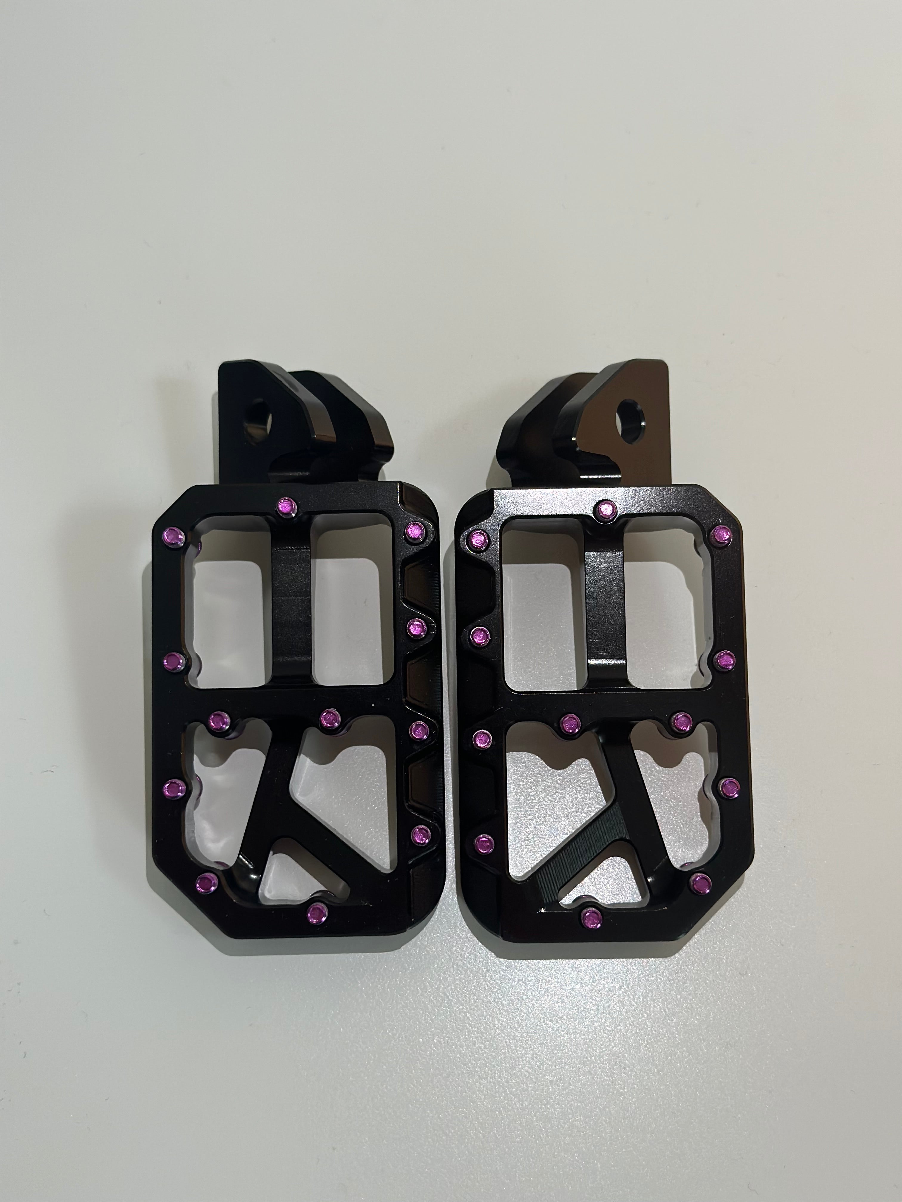Black Wide Foot Pegs