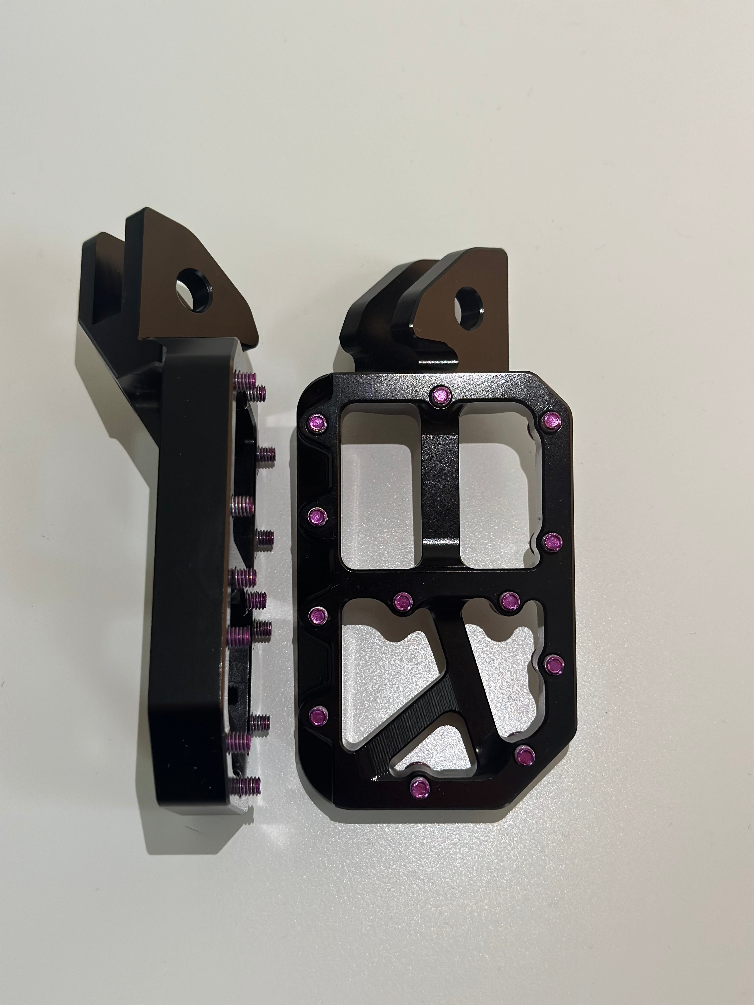 Black Wide Foot Pegs