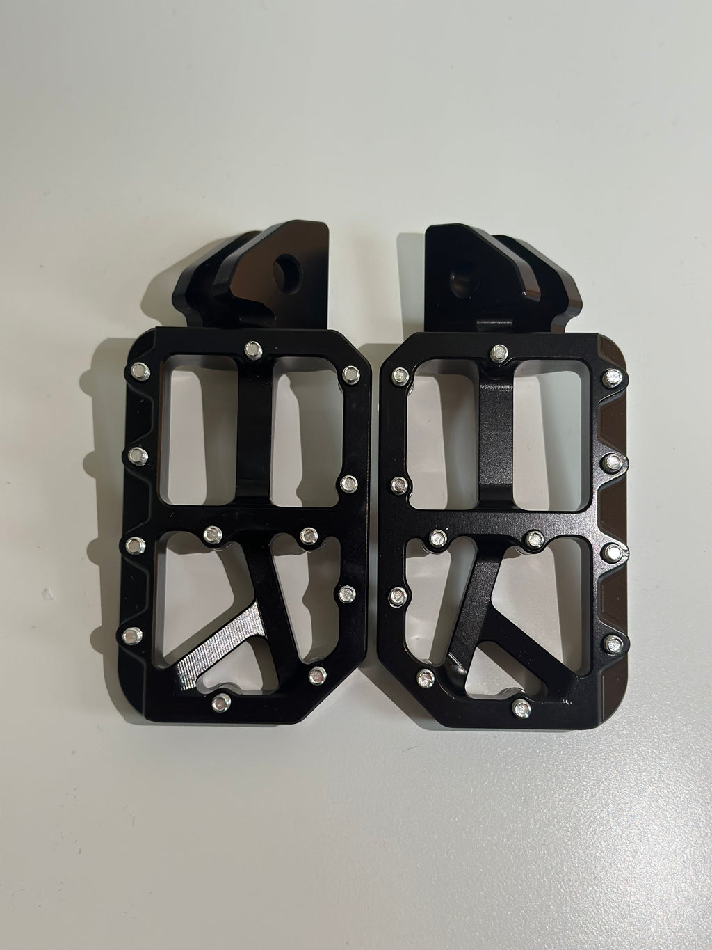 Black Wide Foot Pegs