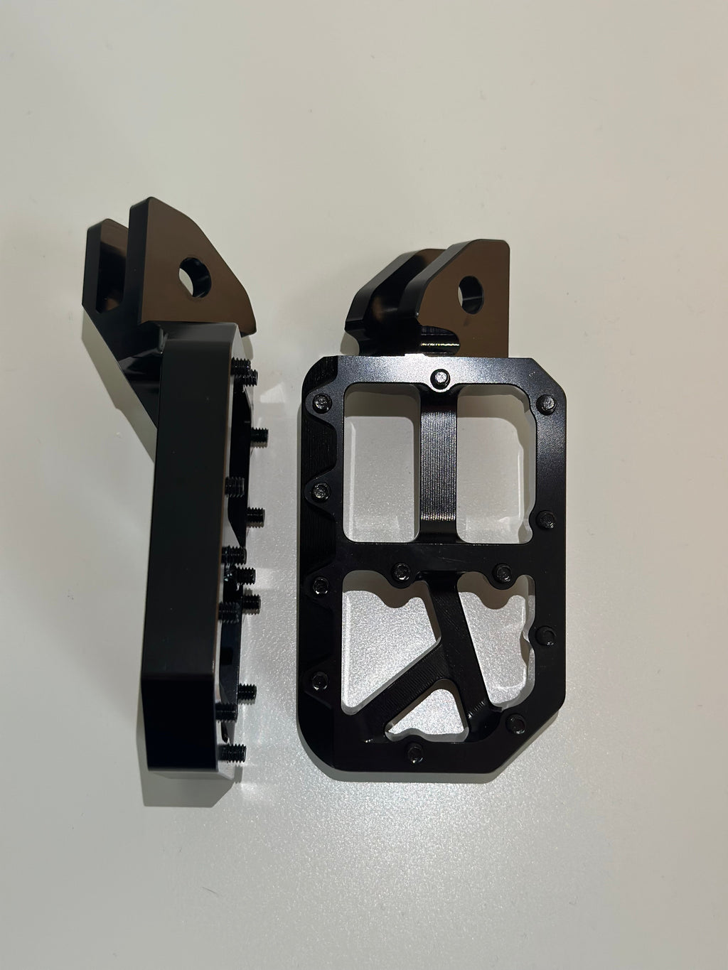 Black Wide Foot Pegs