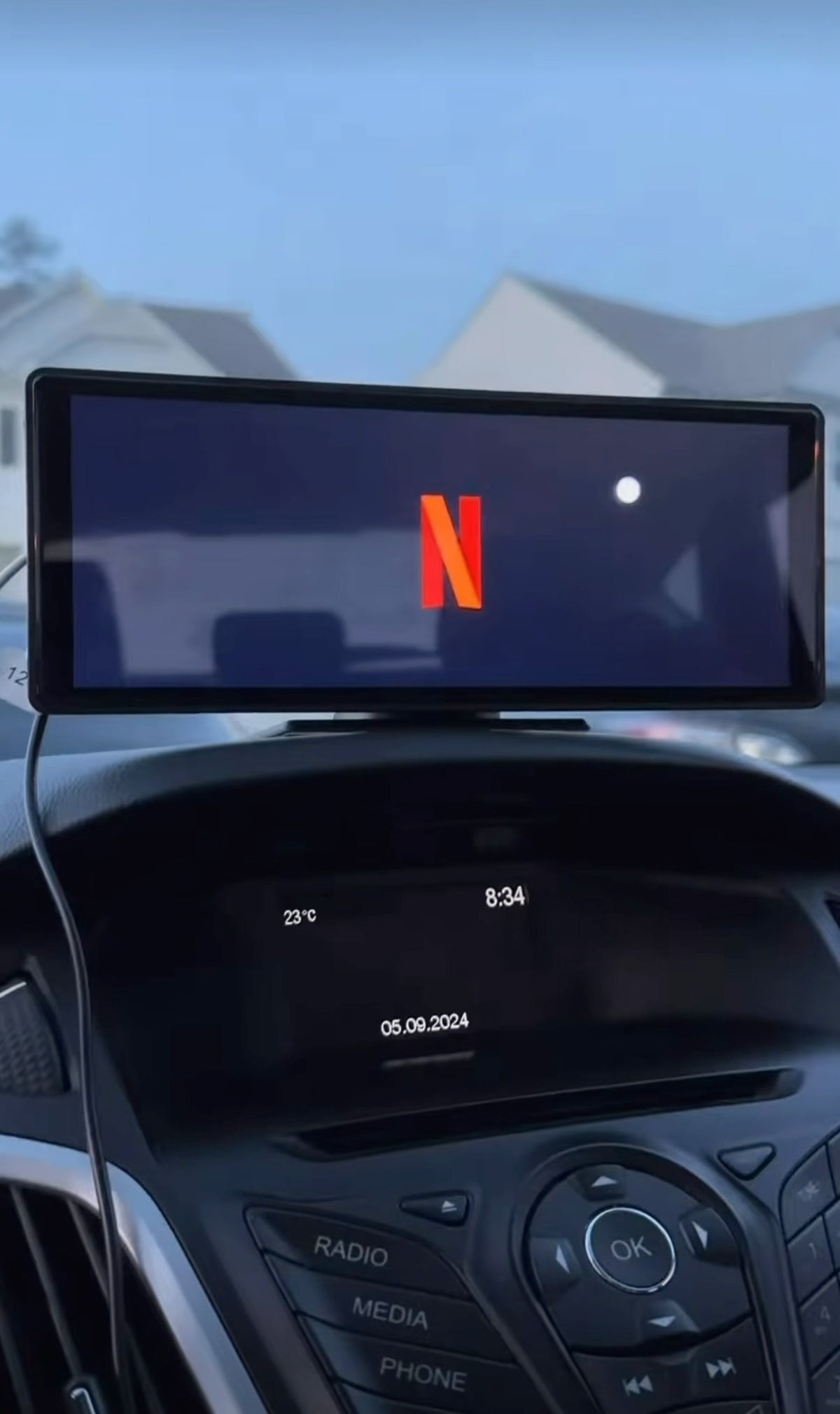 BlackboxMyCar S-Drive 10" Wireless CarPlay & Android Auto Display w/ Dash Cam