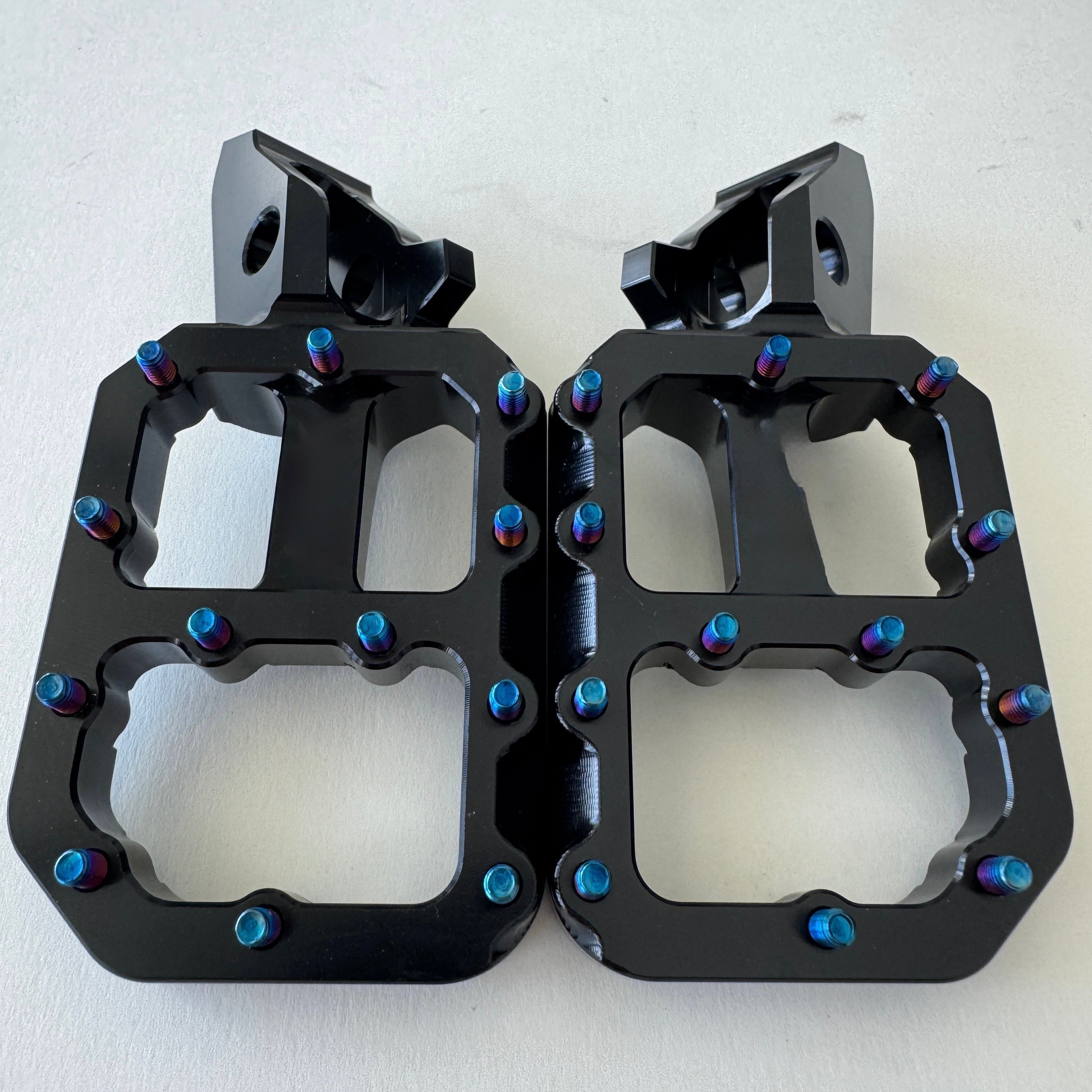 Surron/talaria/eride Wide Pegs BLACK